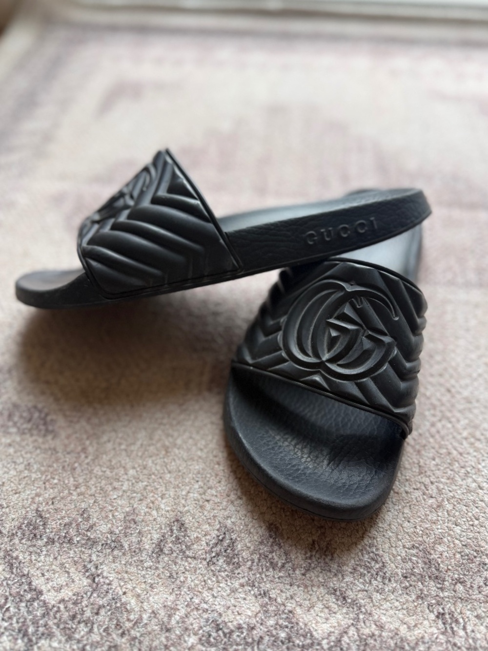 Unisex Gucci Logo Slides